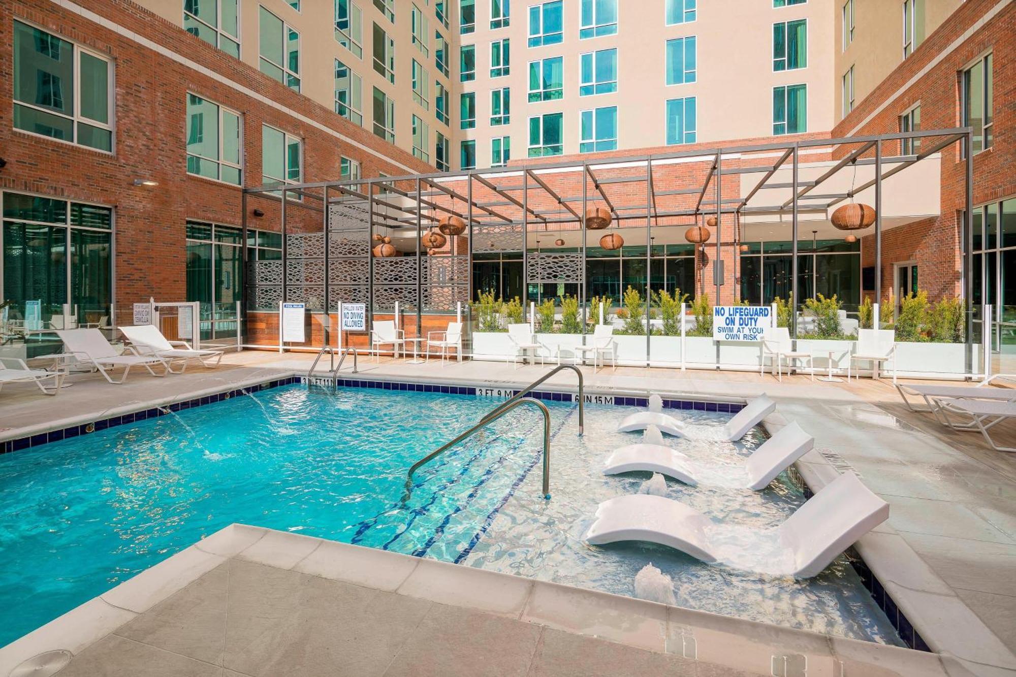 Springhill Suites By Marriott Greenville Downtown Exterior photo