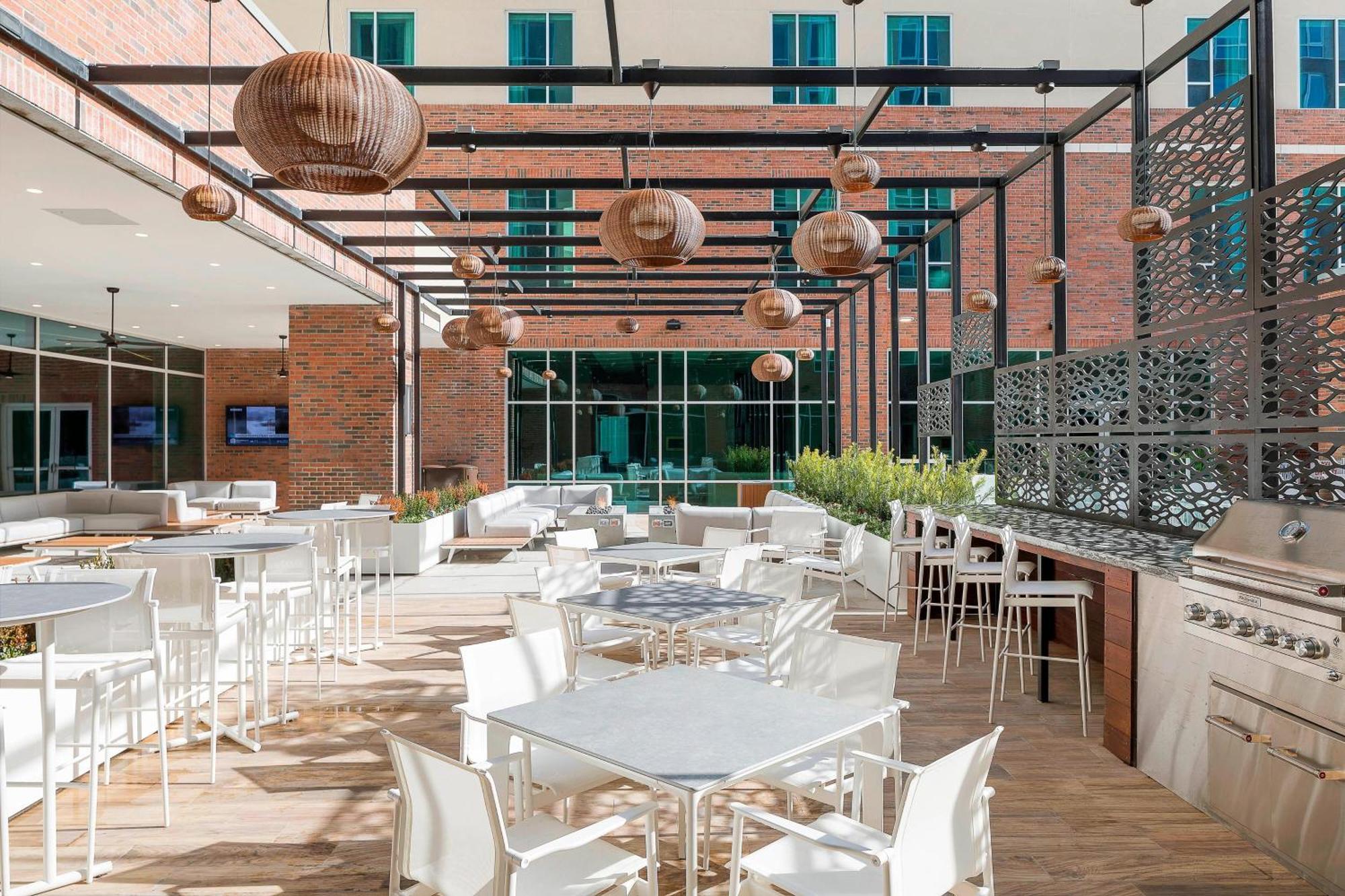 Springhill Suites By Marriott Greenville Downtown Exterior photo